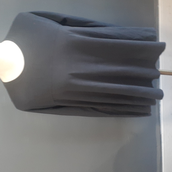 lululemon athletica Tops - Lululemon black pullover hi low swing  crewneck top size 8